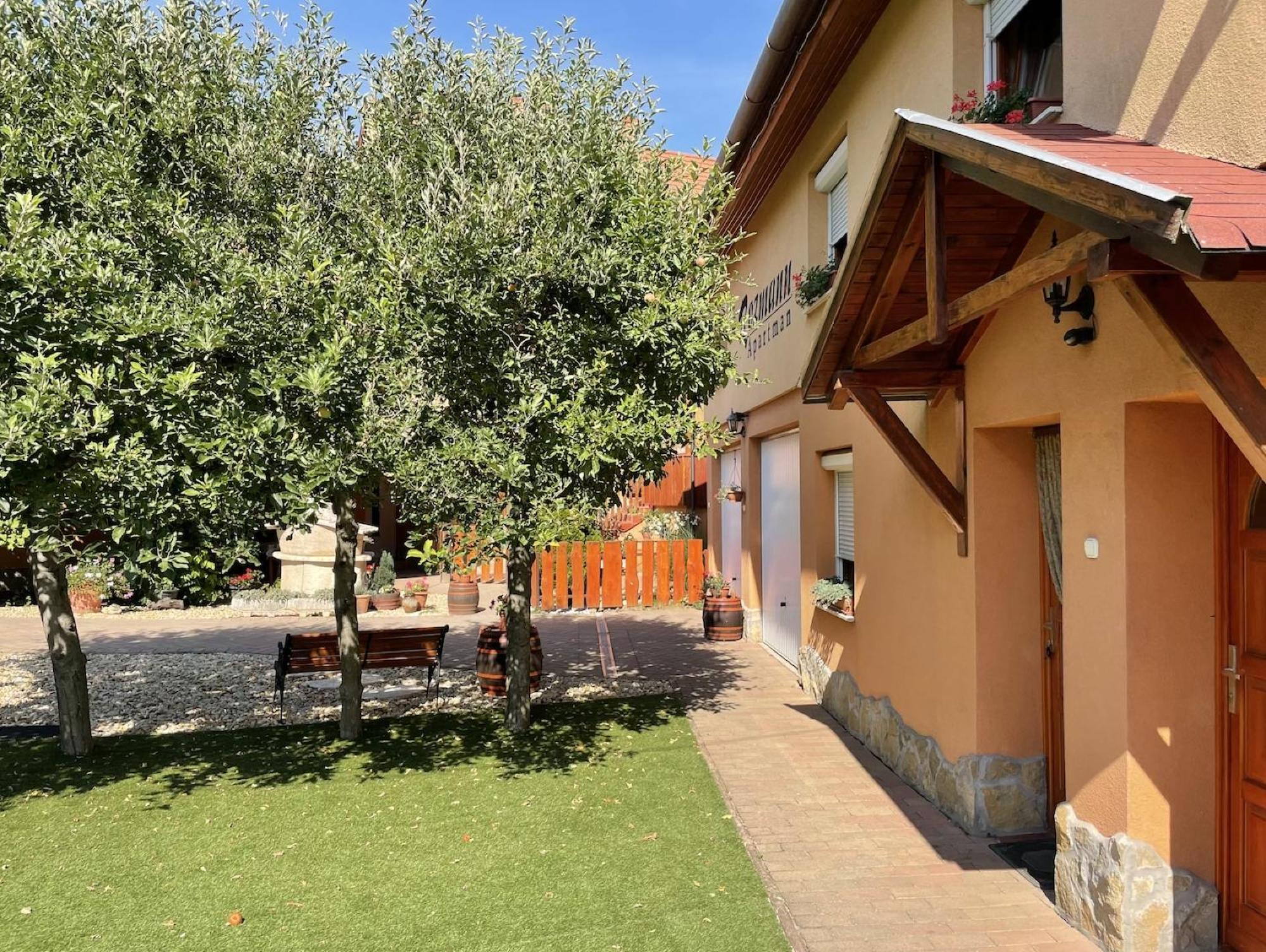 Rozmann Family Panzio & Apartmanhaz Apartment